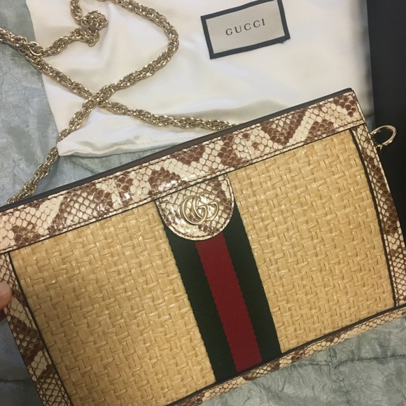 LIMITED EDITION. SPRING COLLECTION. Gucci Ophidia Straw Small Shoulder Bag. - Picture 3 of 9